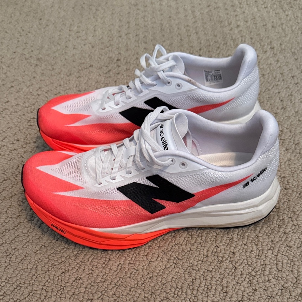 WOMEN'S NEW BALANCE FUELCELL SUPERCOMP ELITE V5